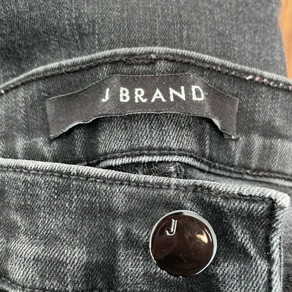 J Brand Maria High-Rise Super Skinny Jeans in Vanity Size 23 - Picture 11 of 11